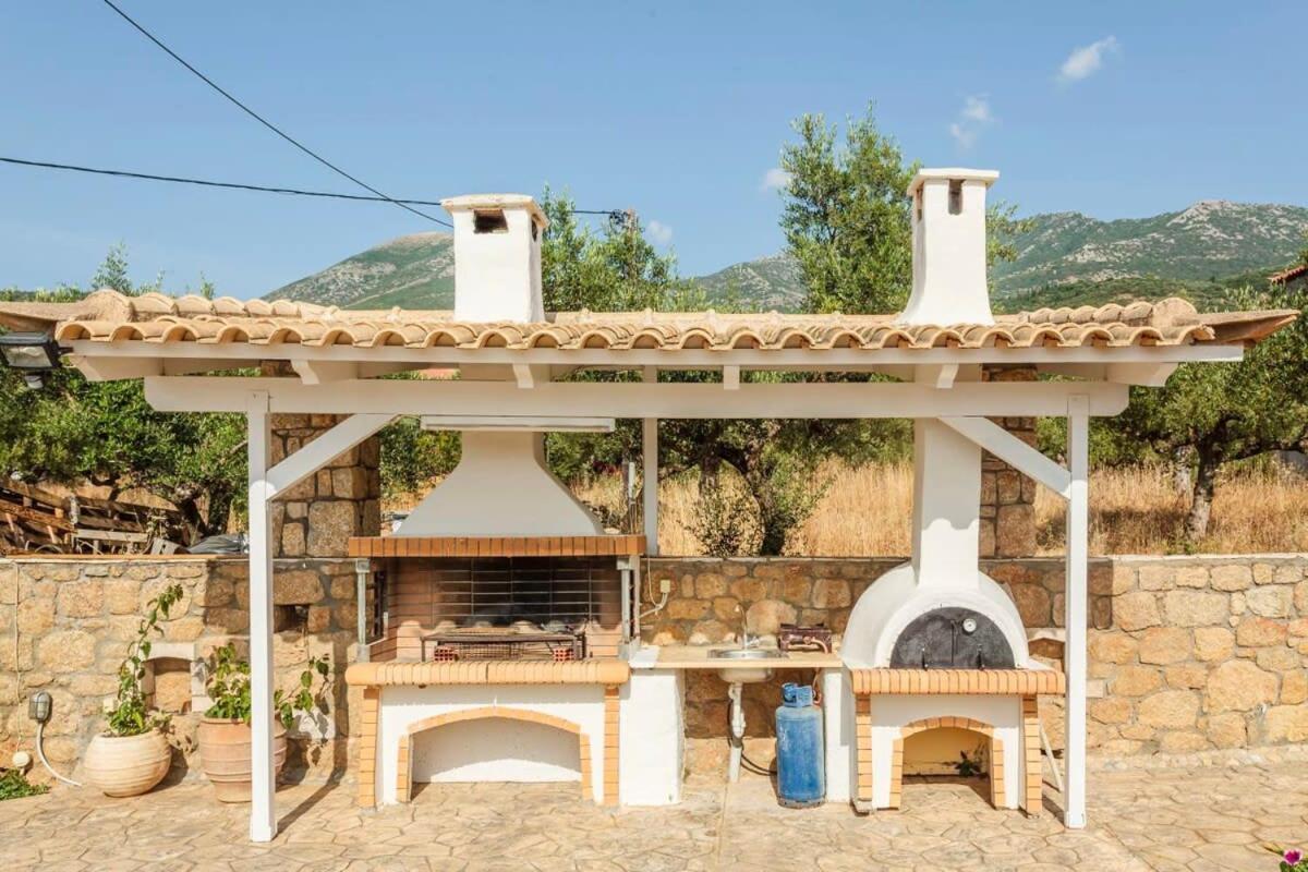 Mani'S Aura Seaside-Spacious Summer Retreat Kotronion  Kültér fotó